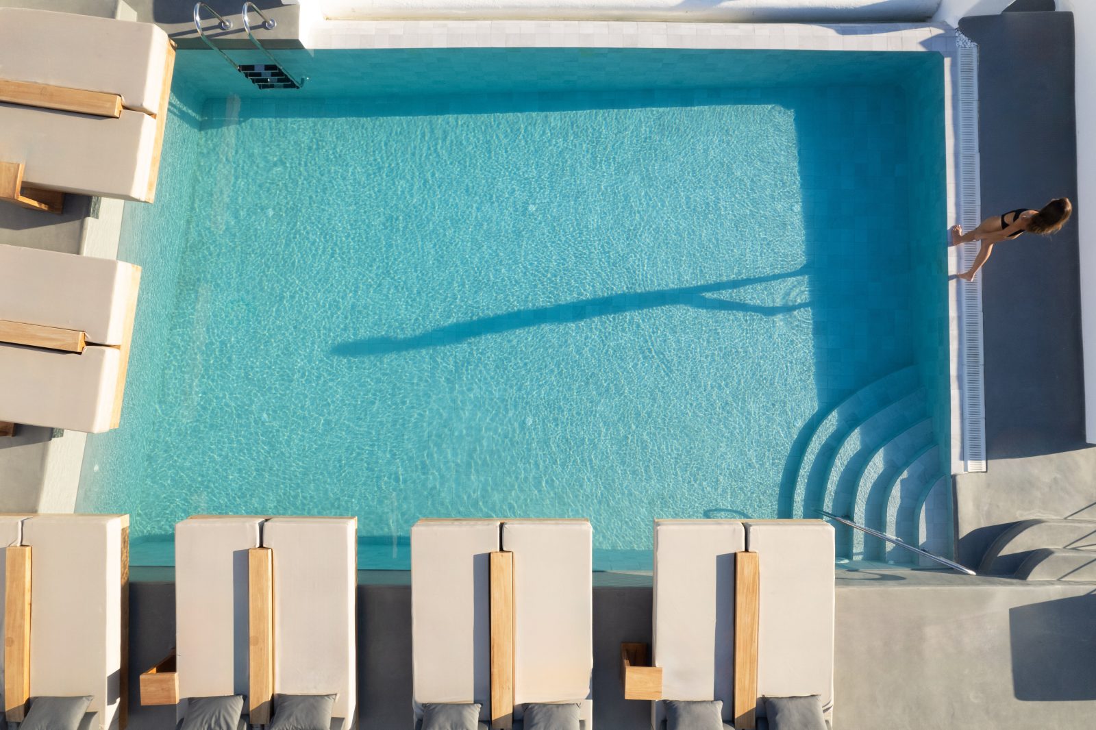 la perla villas hotel oia