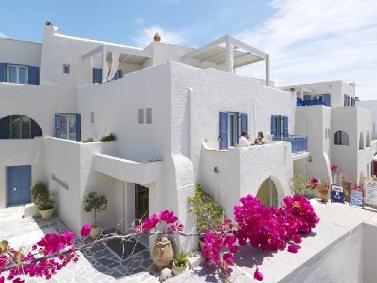 iria beach art naxos