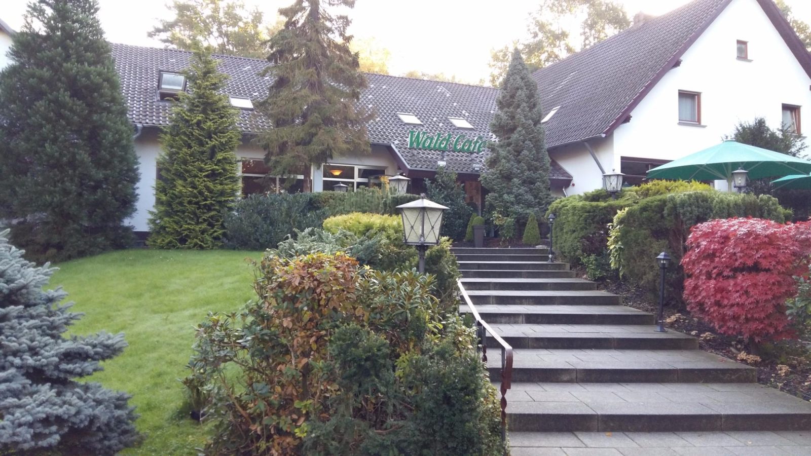 Wald Cafe Hotel