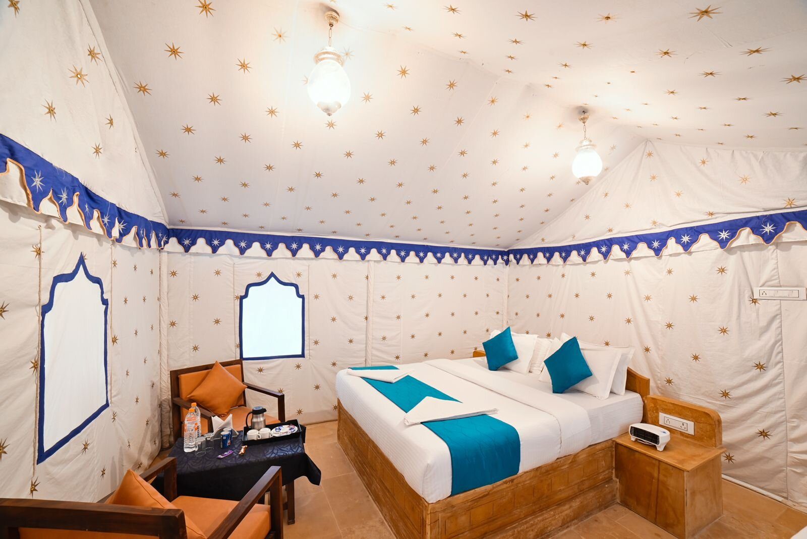 Holiday Couple safari camp Jaisalmer