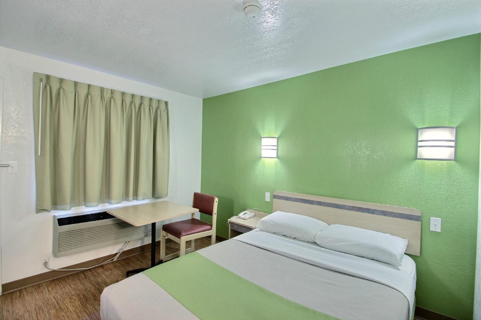brookfield motel 6