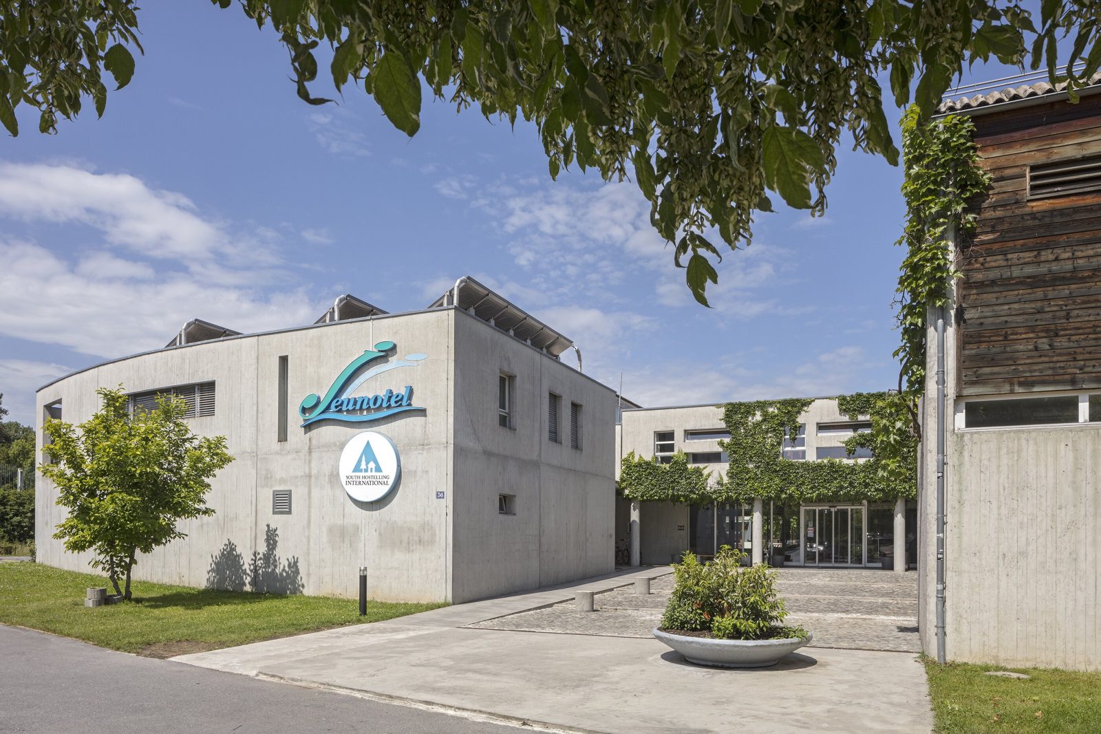 youth hostel jeunotel hotel lausanne