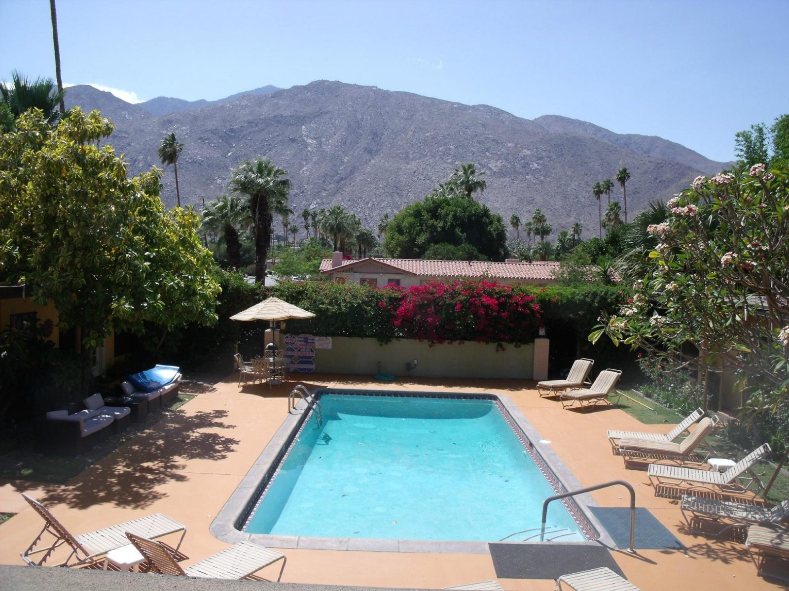 atrium mirage vista grande hotel palm springs