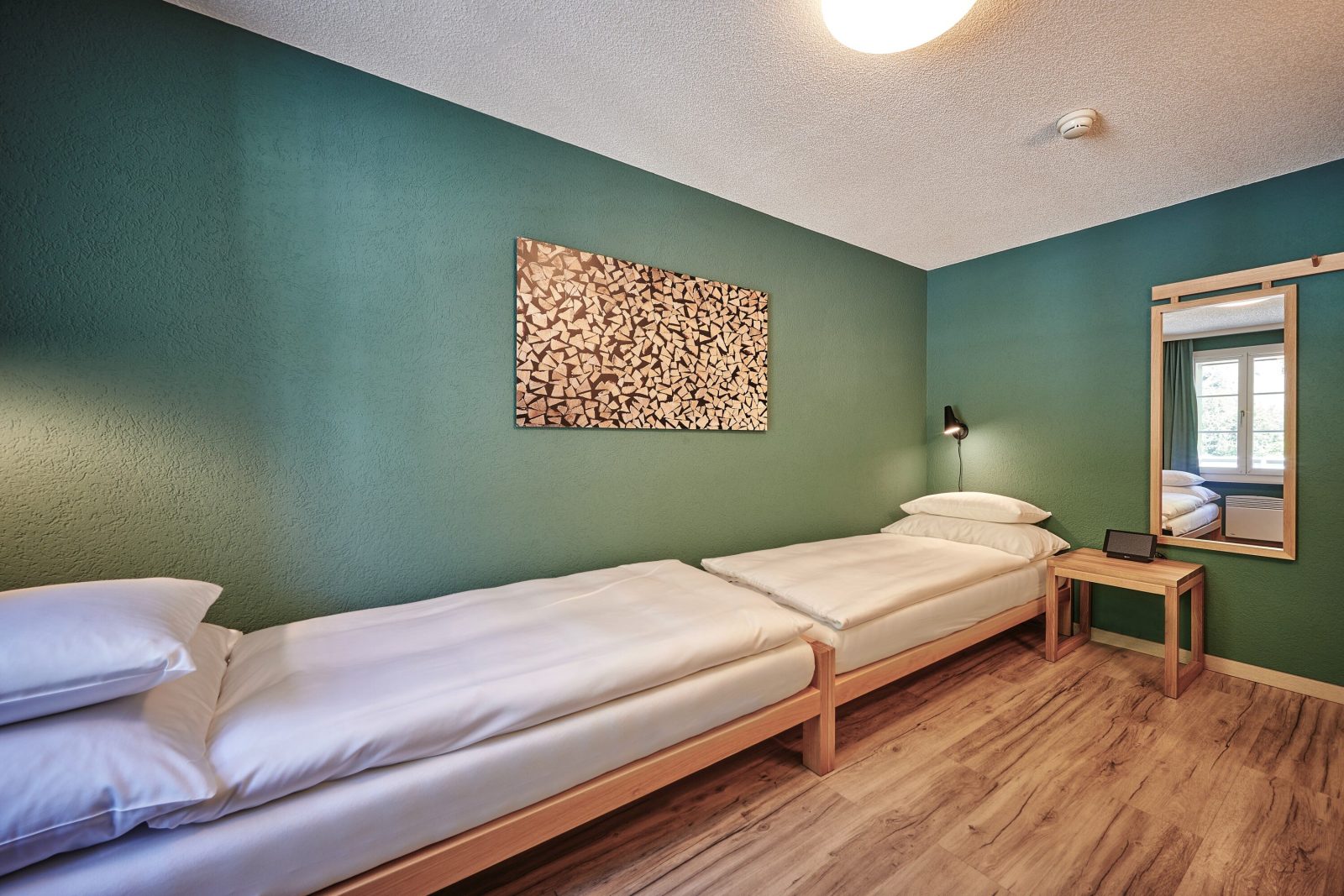 5th Floor @ Hotel Interlaken - Basic Rooms