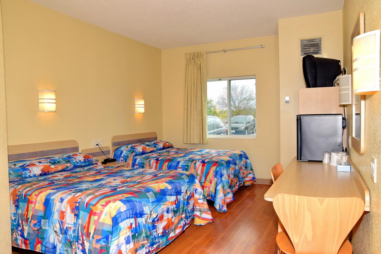 whitby motel six