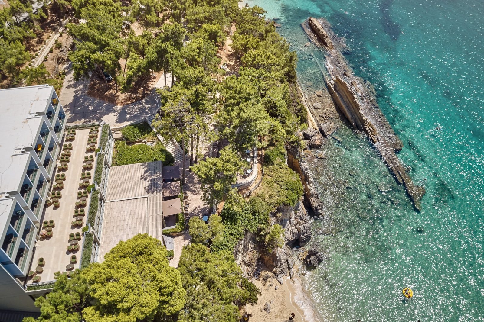 hotel white rocks