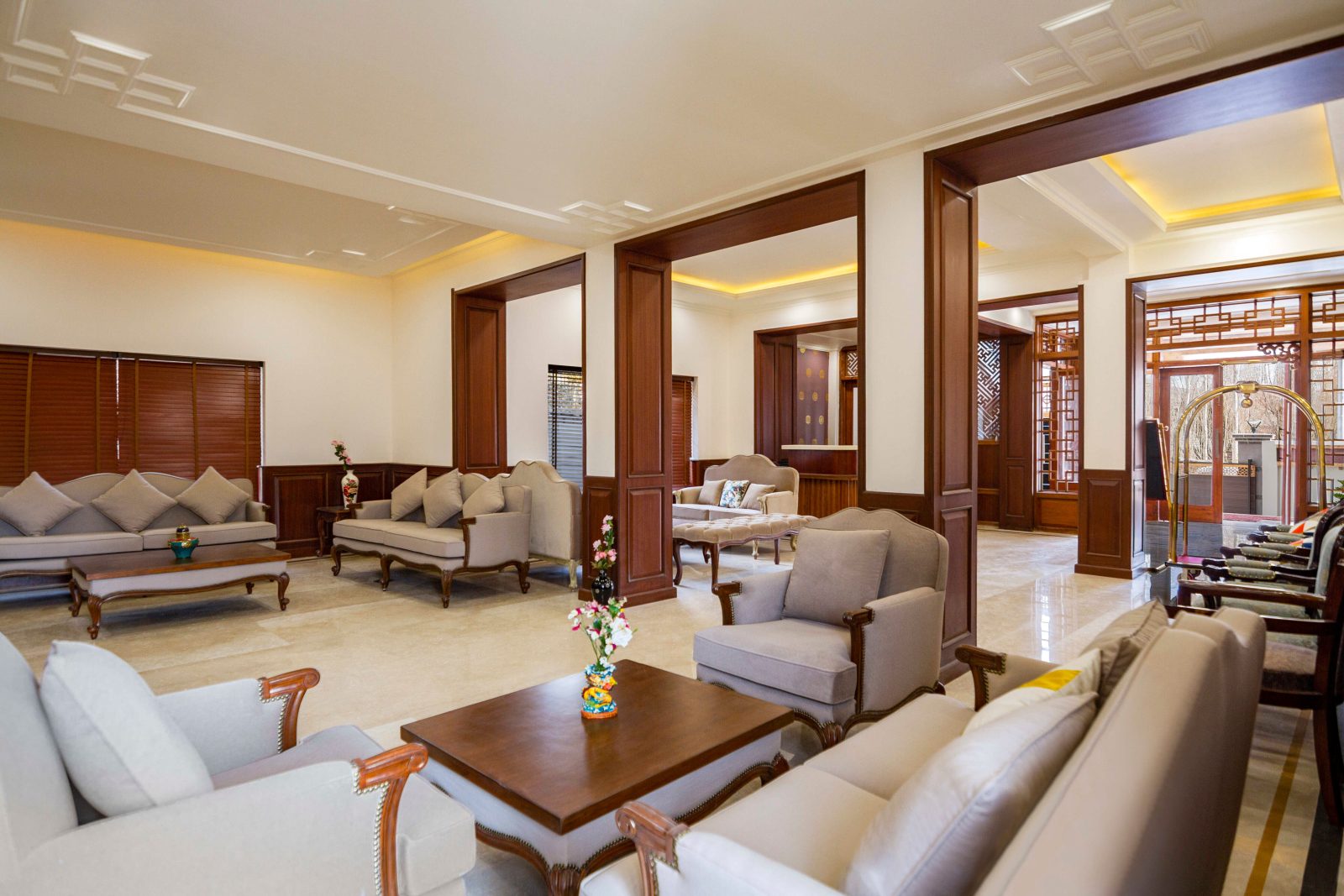 Hotel Gyalpo Residency - A Mountain View Luxury Hotel in Leh