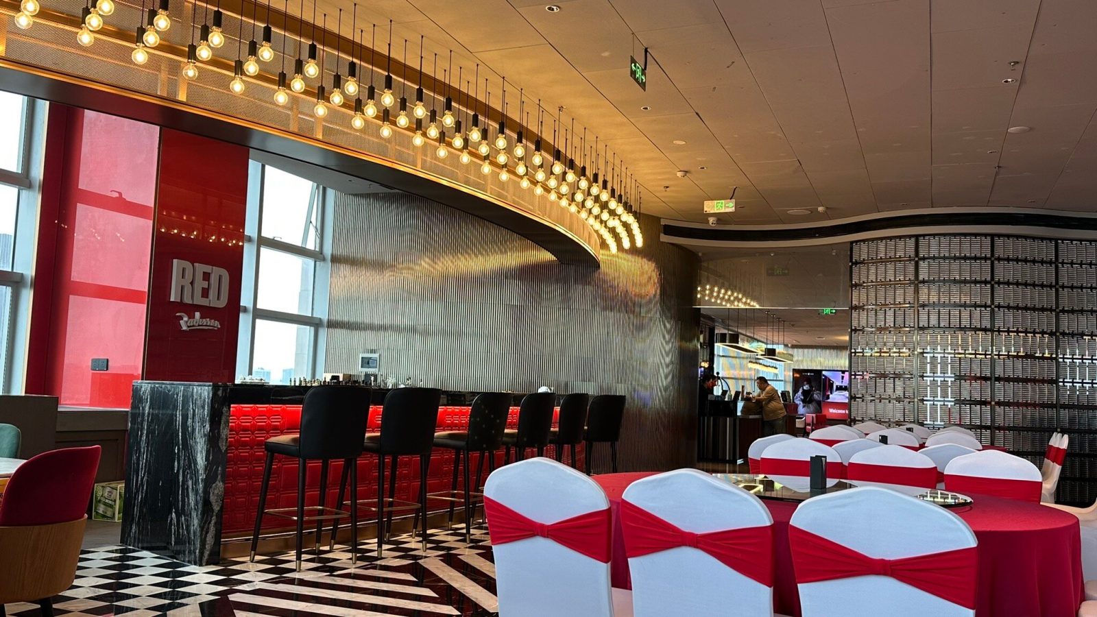 Radisson RED Hotel Zhuhai Gongbei Port