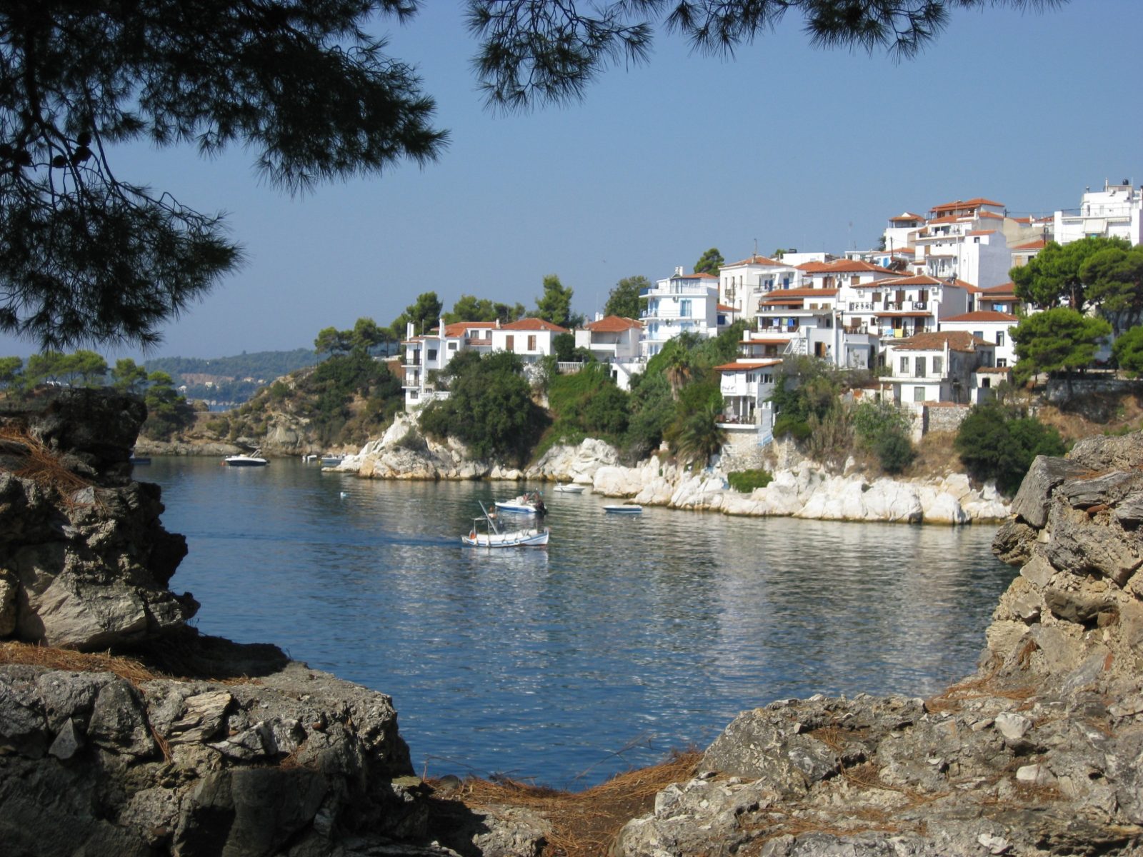 Troulos Bay Hotel