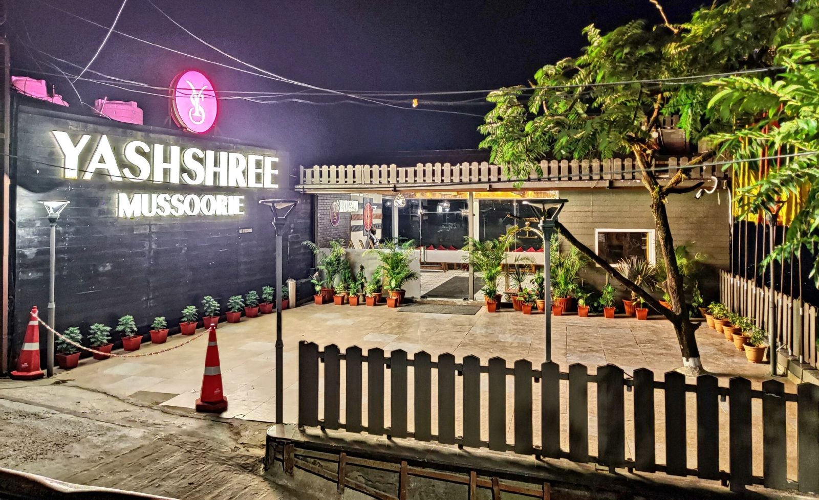 Yashshree Mussoorie Mall Road