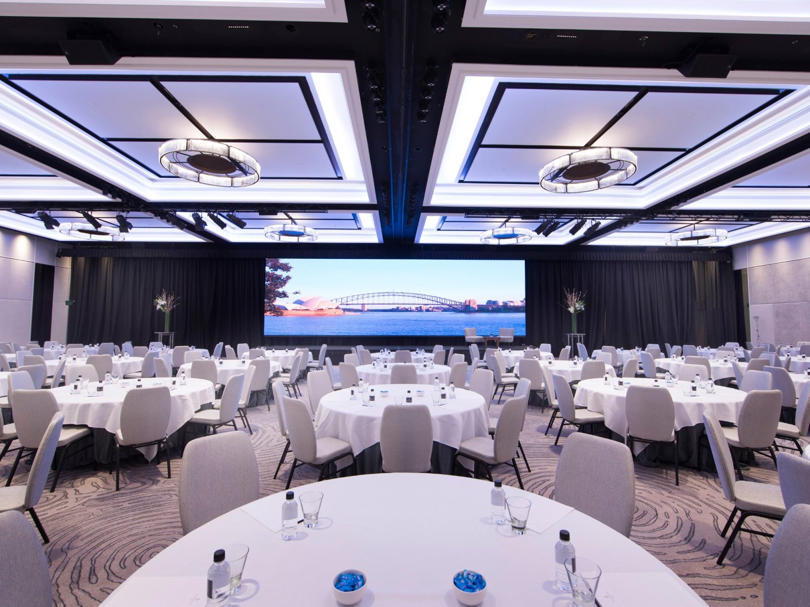 4 seasons hotel sydney