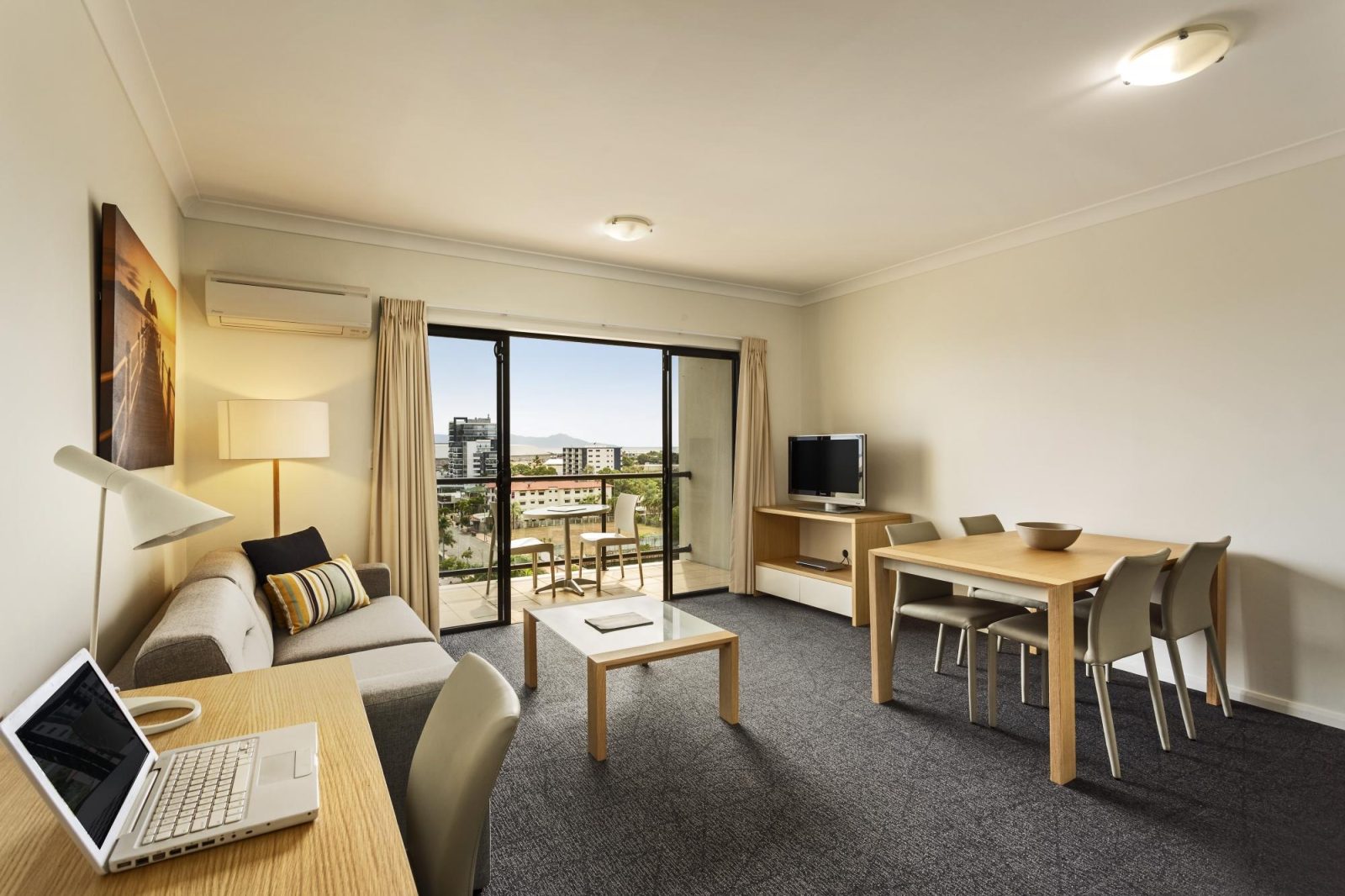 MainStay Suites Townsville
