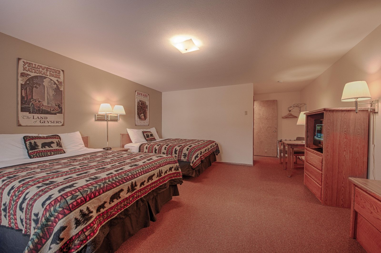 west yellowstone`s city hotel west yellowstone