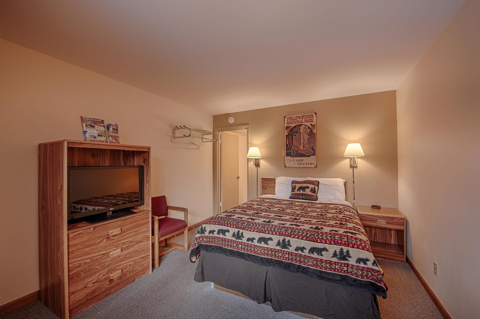 west yellowstone`s city hotel west yellowstone
