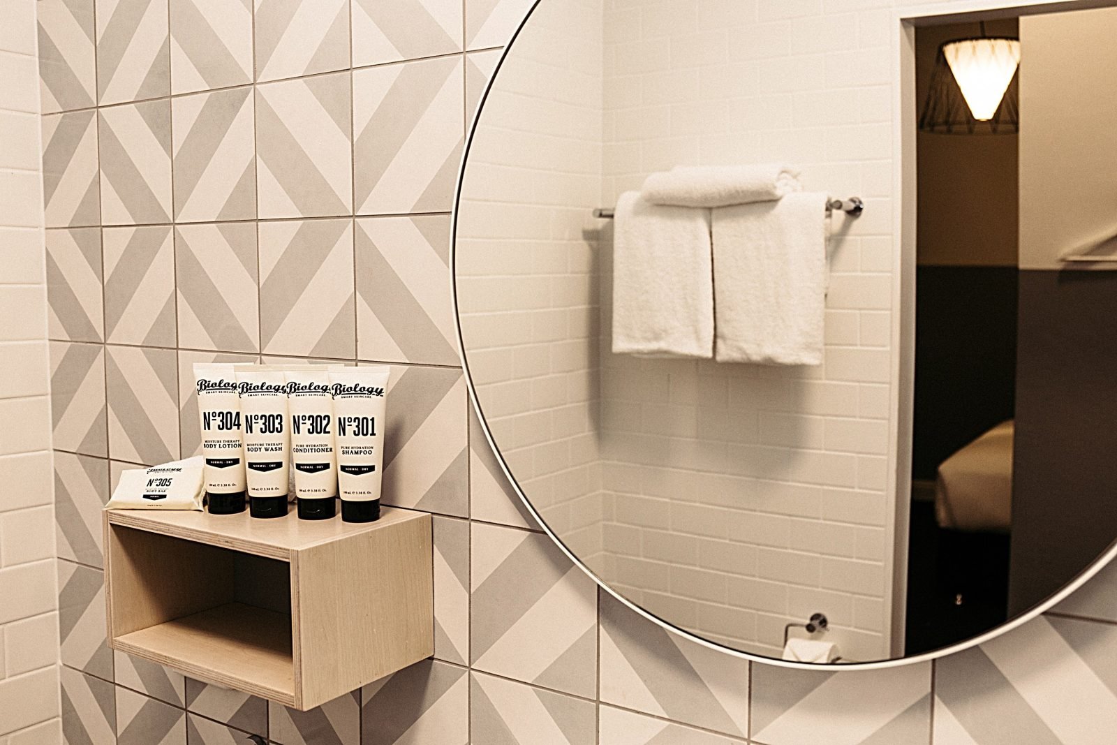 aaron hotel sydney