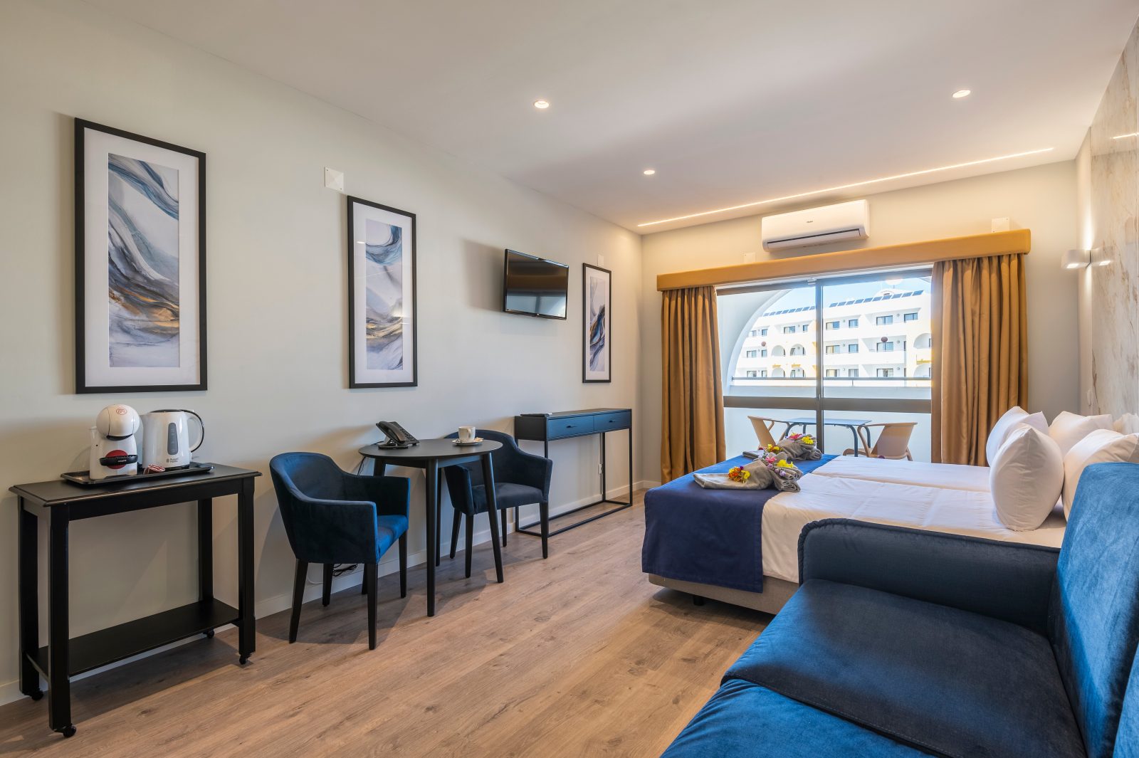 Emeralds Hotel