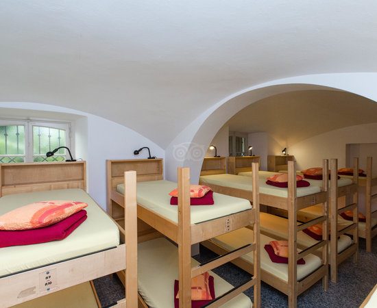 hotel montarina and backpackers hostel
