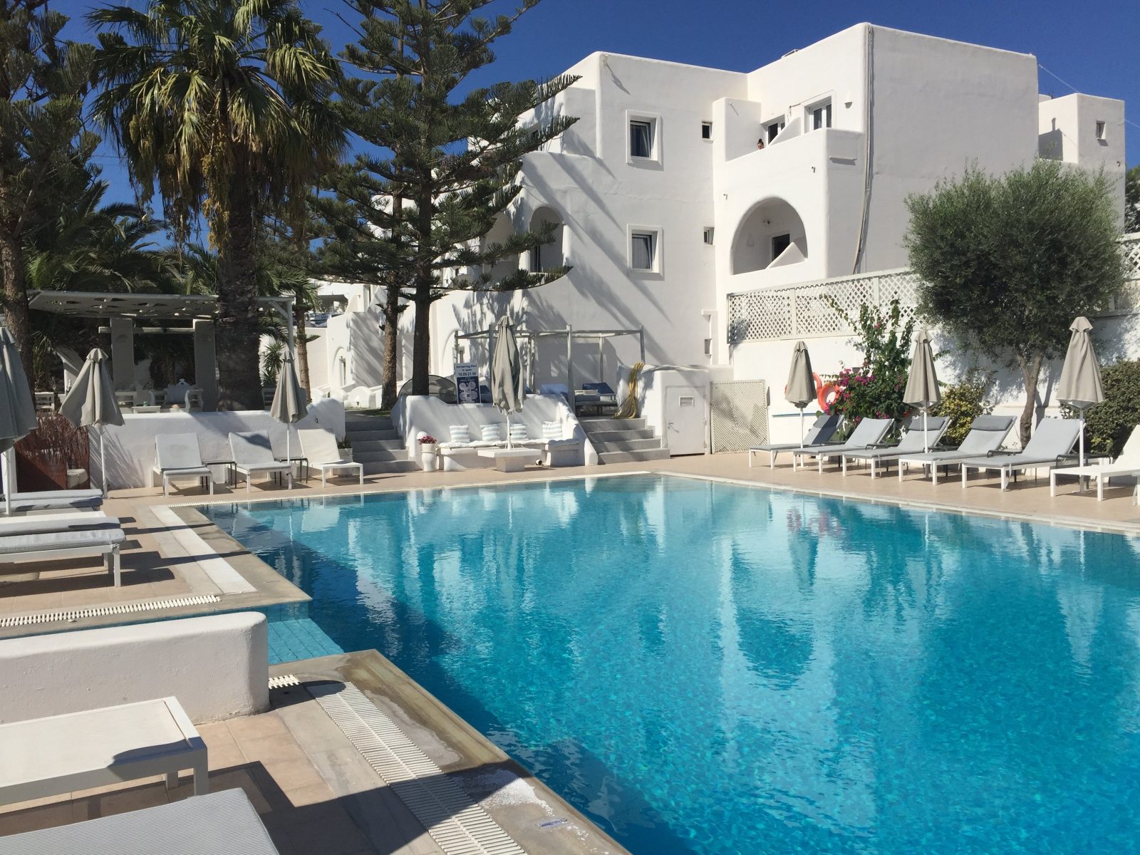 daedalus hotel fira