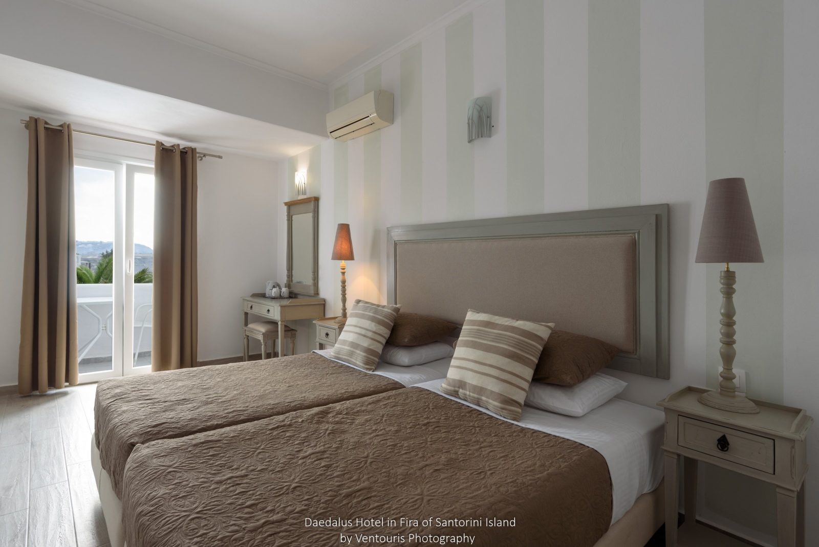 daedalus hotel fira