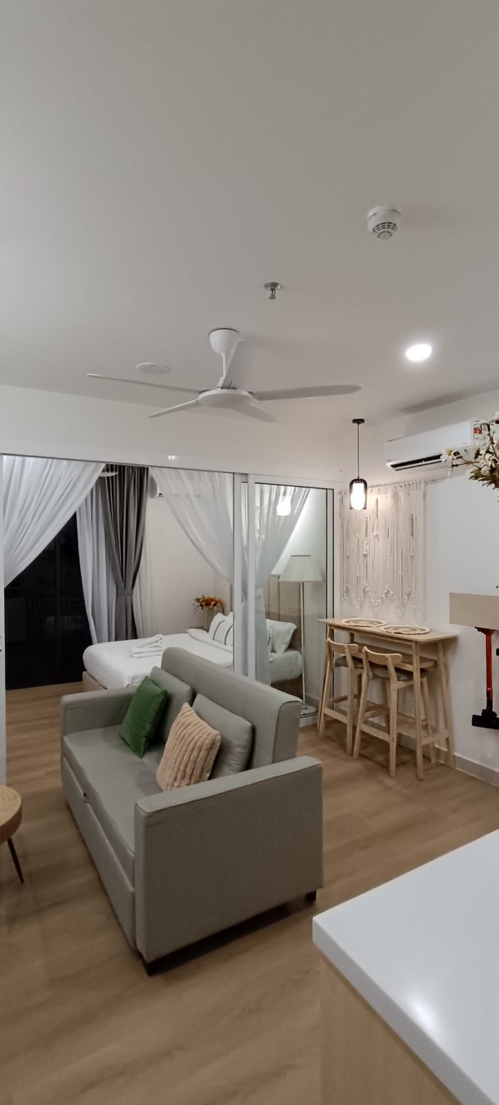 Homesuite' Home at The Shore Kota Kinabalu