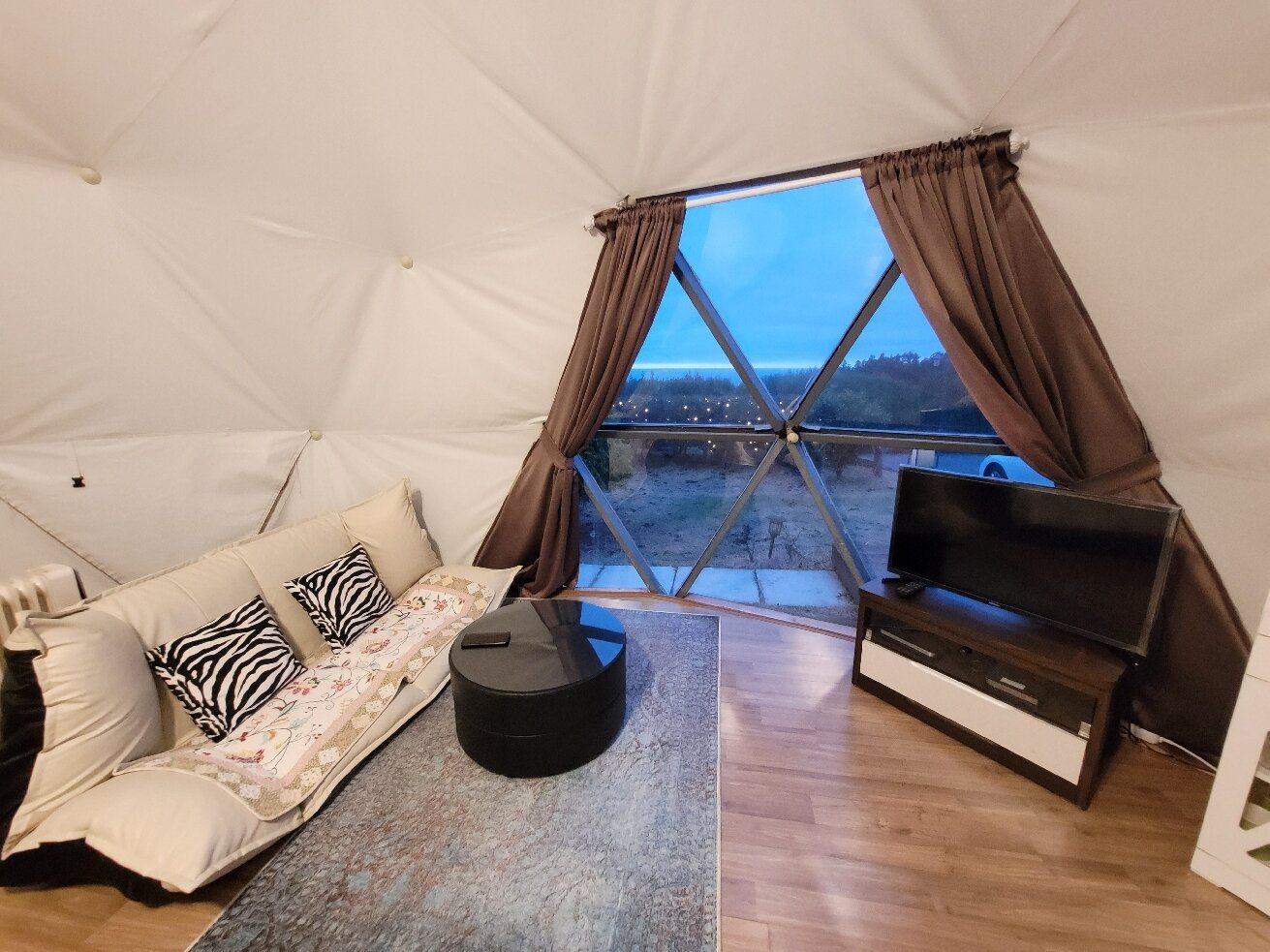 Jeju Starlight Glamping