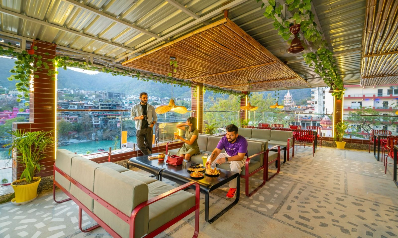 The Hosteller Rishikesh, Ganges