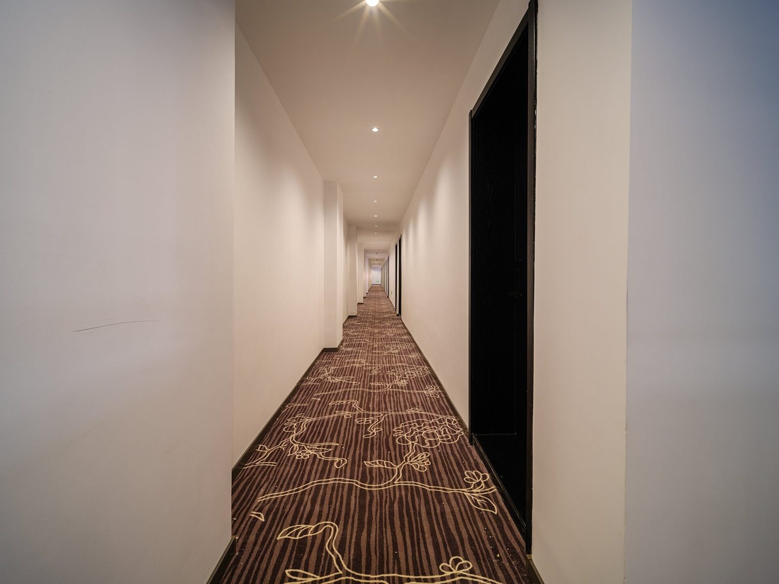 Qianyu Hotel (Qingdao Beizhan East Square)