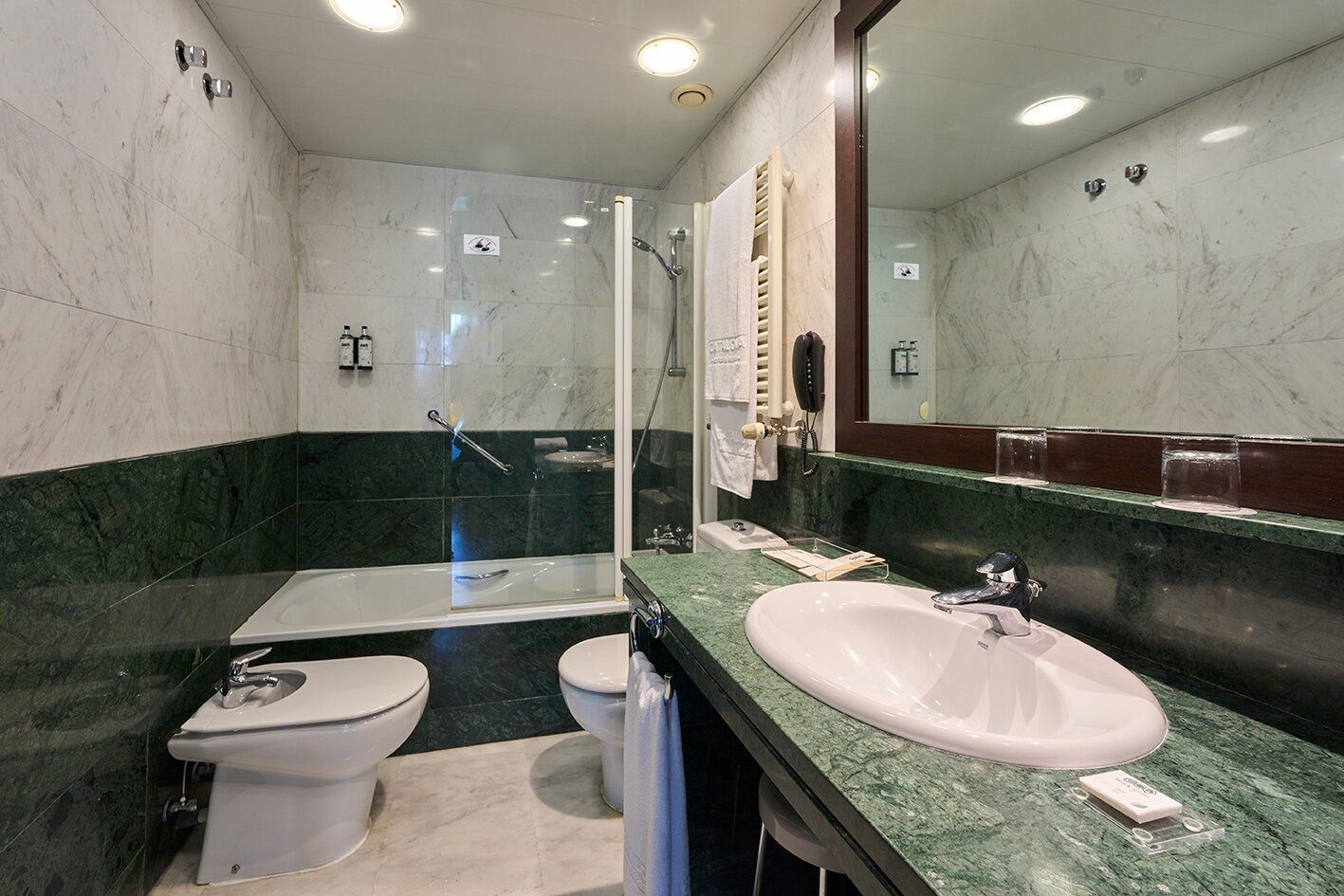 catalonia el pilar hotel zaragoza