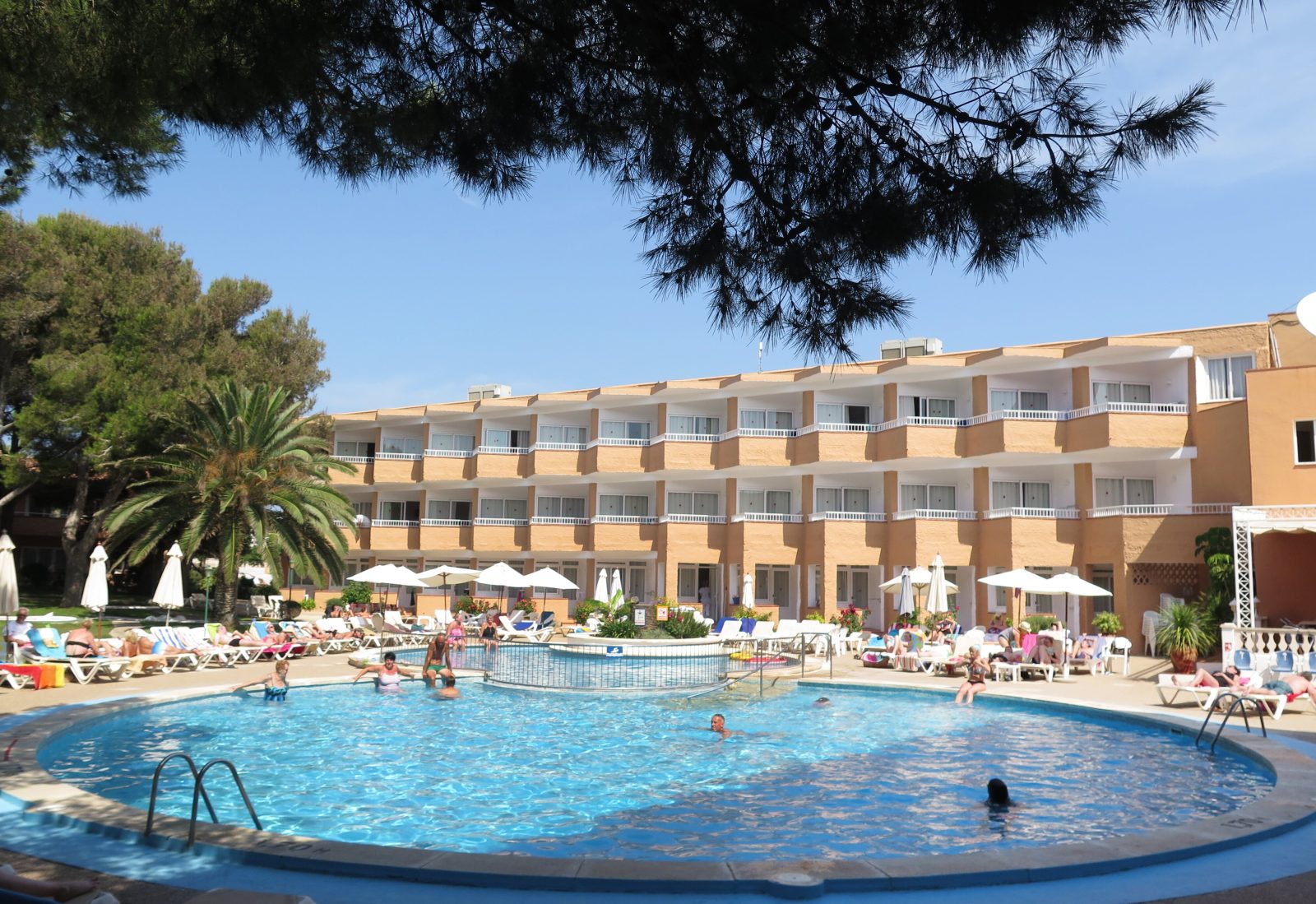 xaloc playa hotel