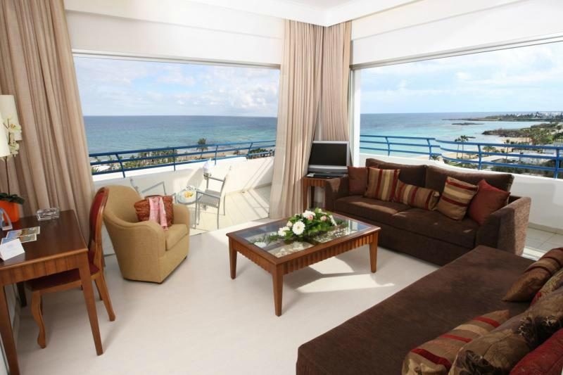 Vrissiana Beach Hotel