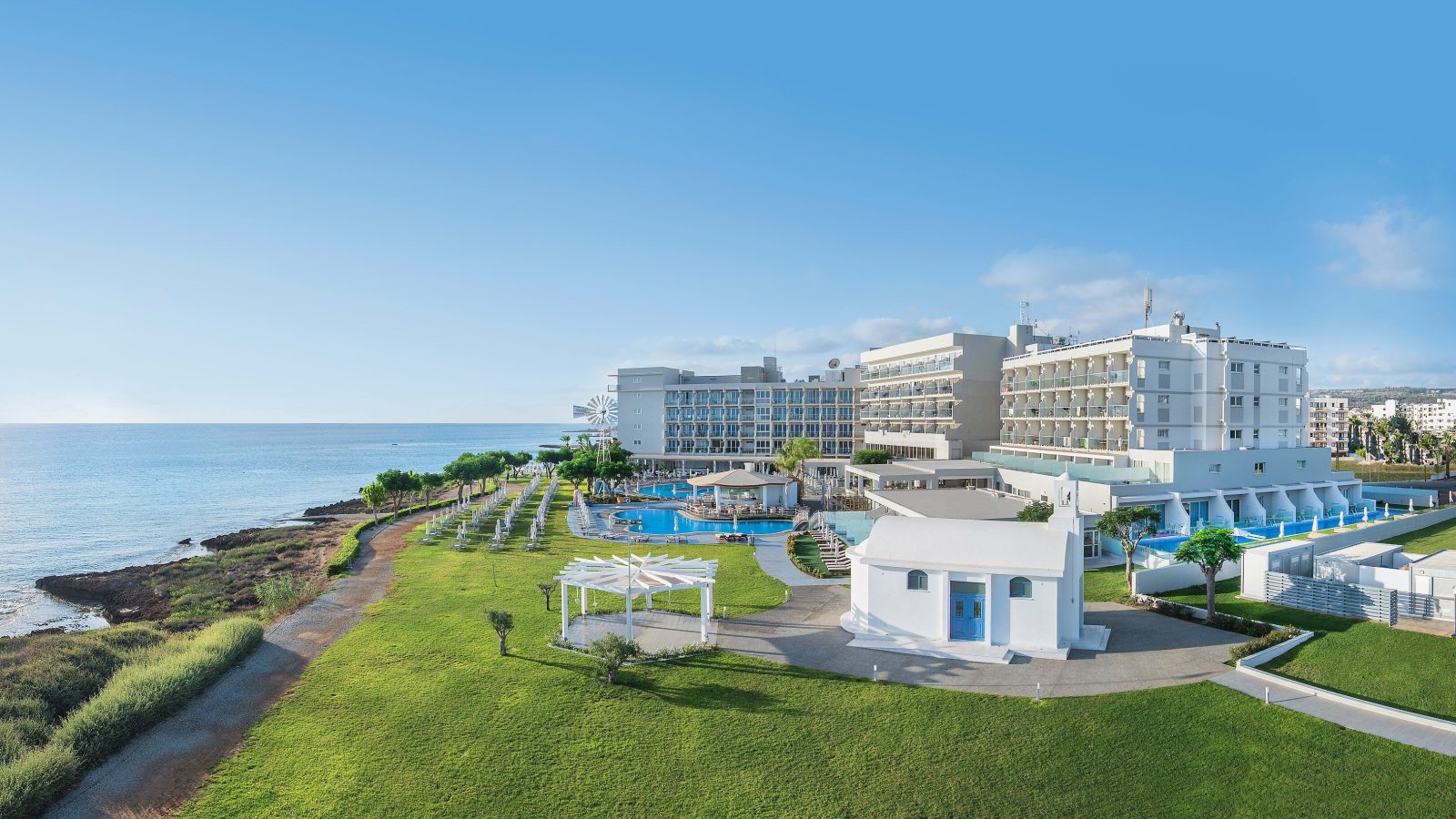hotel pernera beach