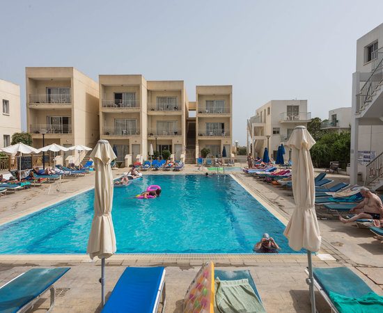 sweet memories hotel protaras