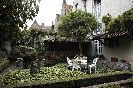 number 11 exclusive guesthouse hotel bruges