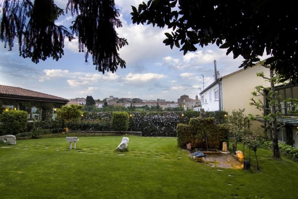 virxe da cerca hotel