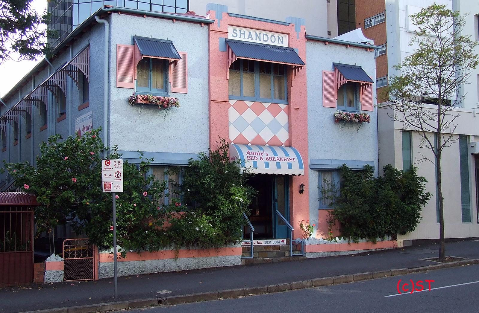 Annie's Shandon Inn