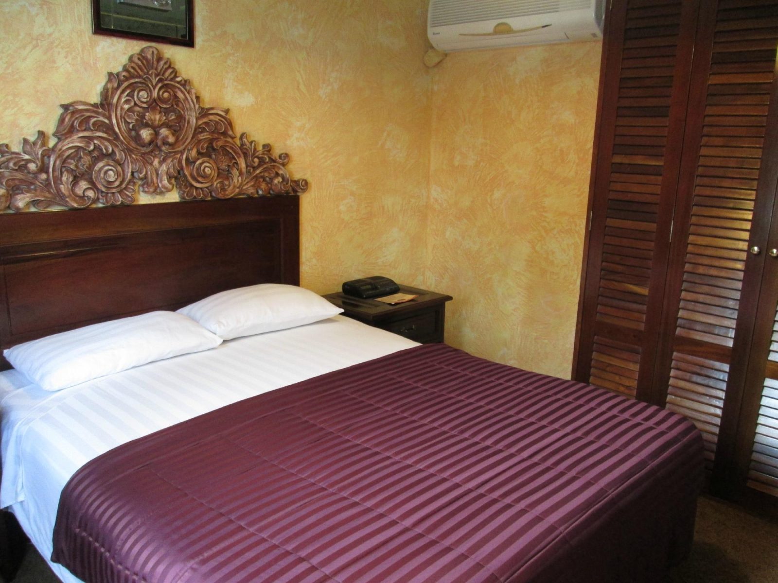 howard johnson guatemala city