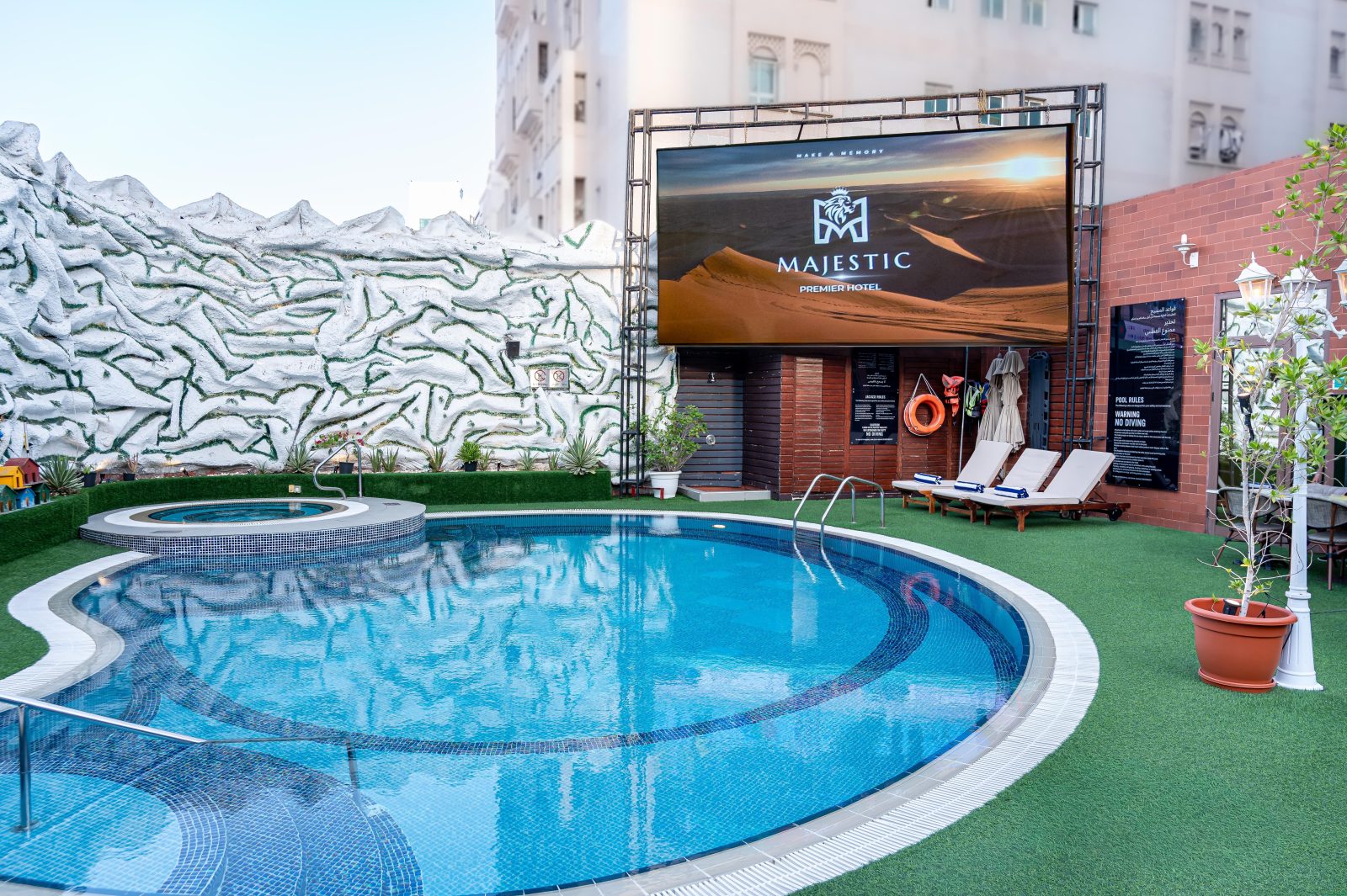 4 points by sheraton bur dubai
