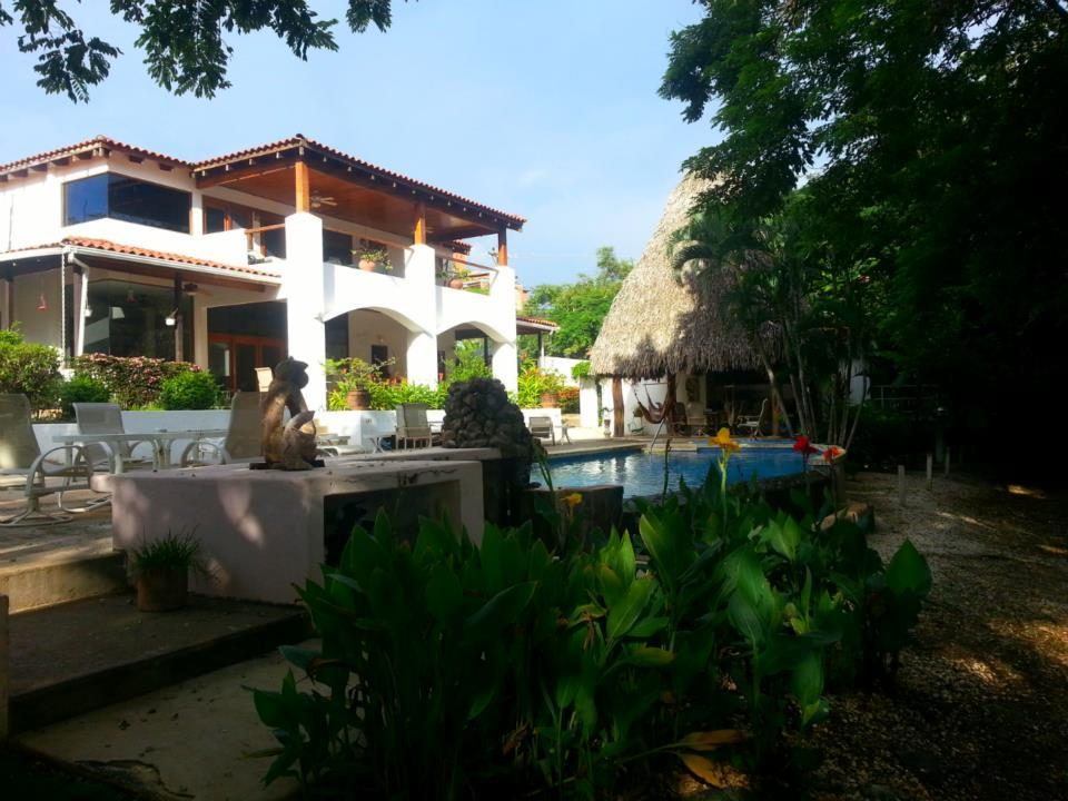 Villa Alegre - Bed and Breakfast on the Beach