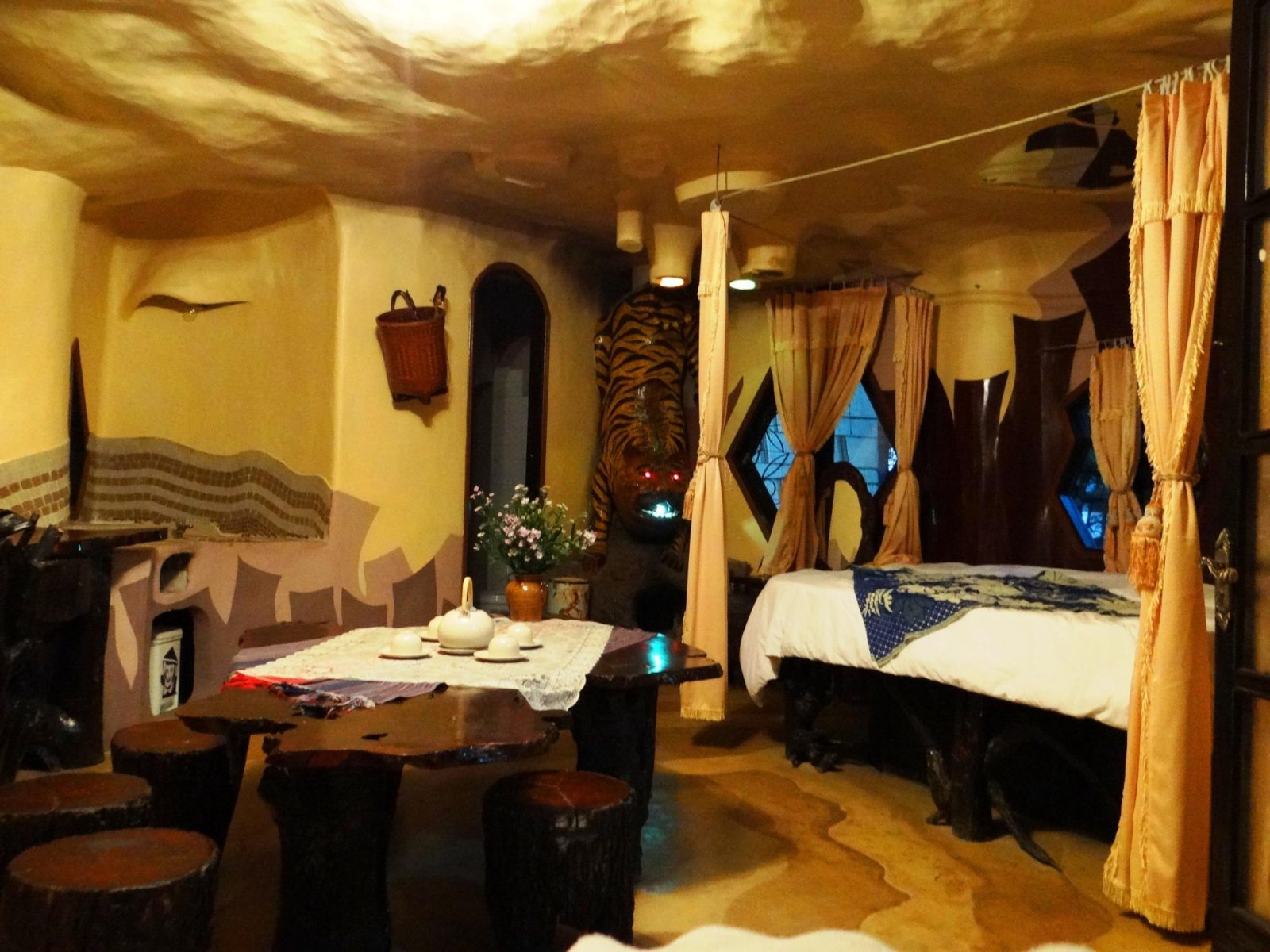 hang nga guesthouse hotel dalat
