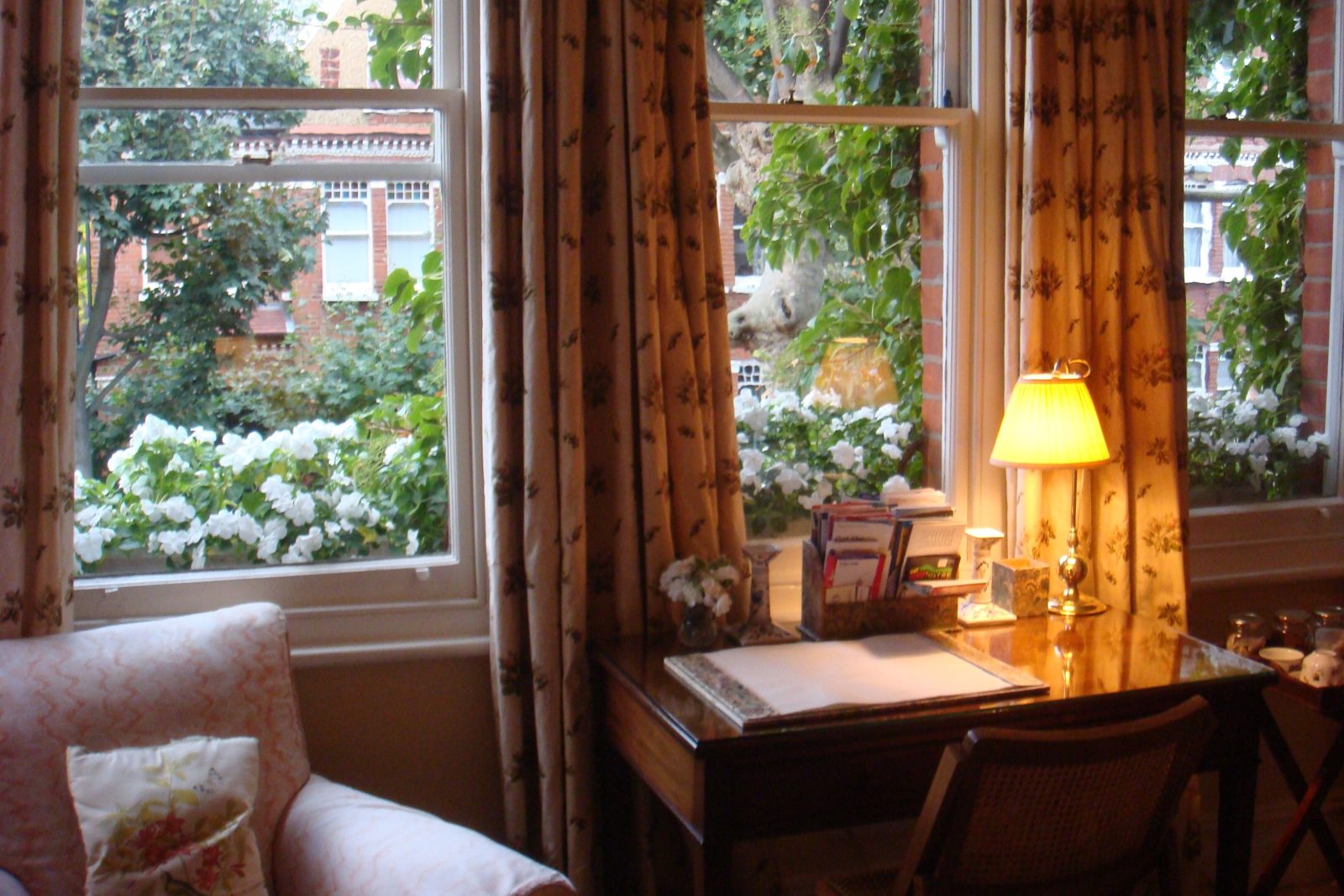 108 streathbourne road hotel london