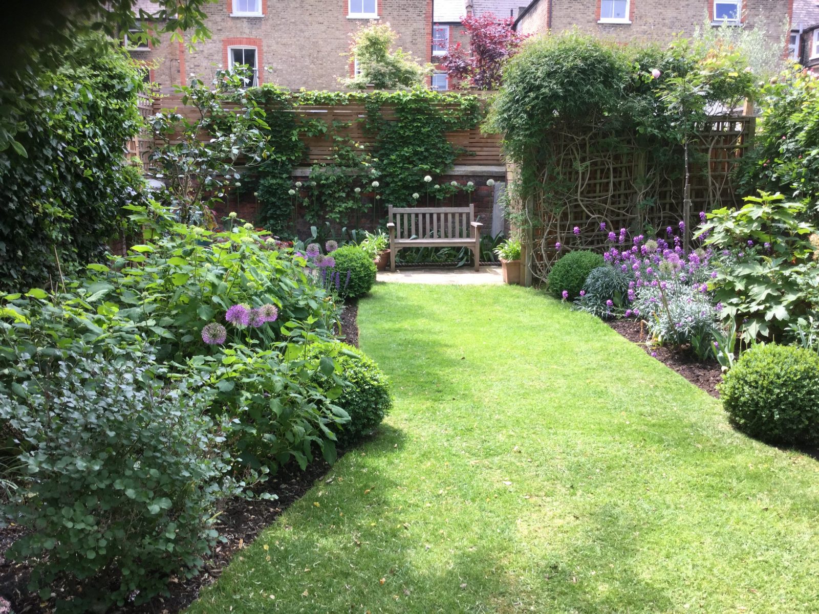 108 streathbourne road hotel london