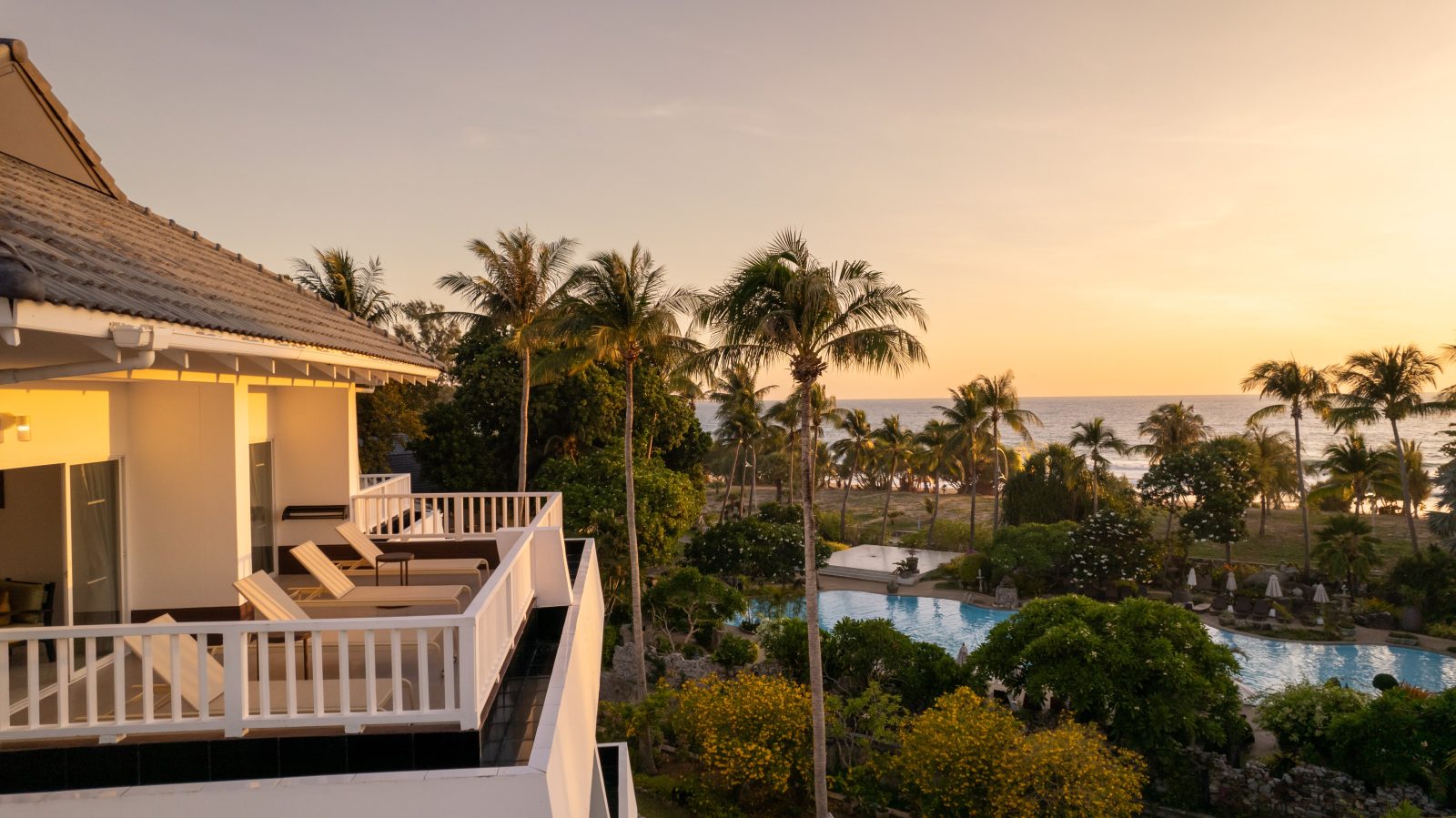 thavorn palm beach karon
