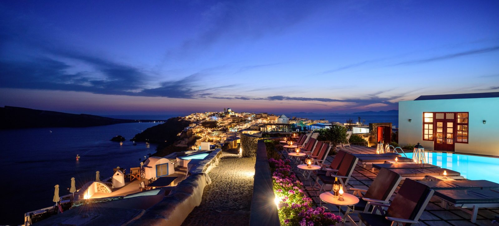 nikos hotel oia
