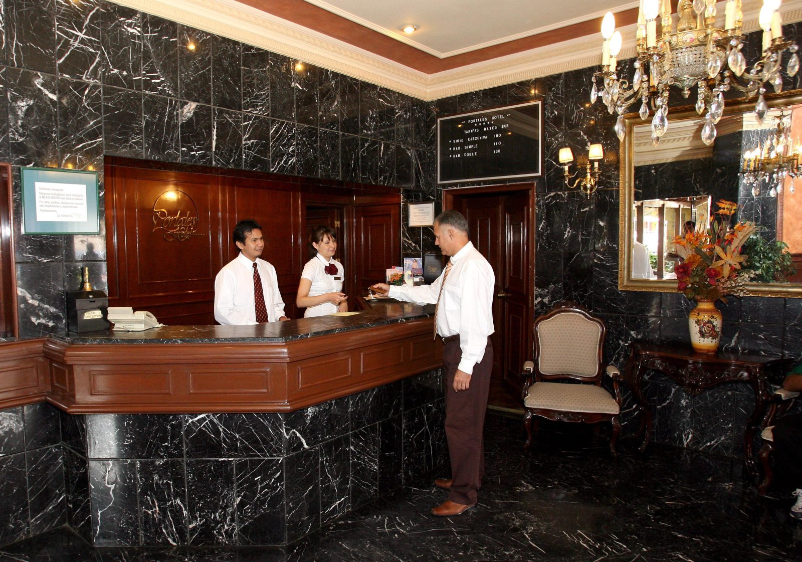 Hotel Portales