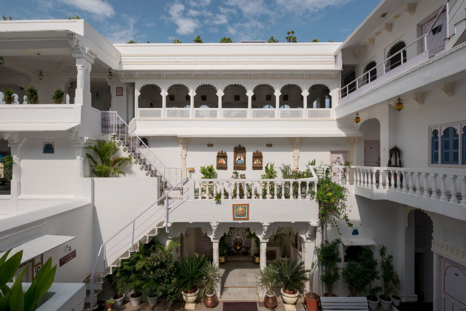hotel jagat niwas palace
