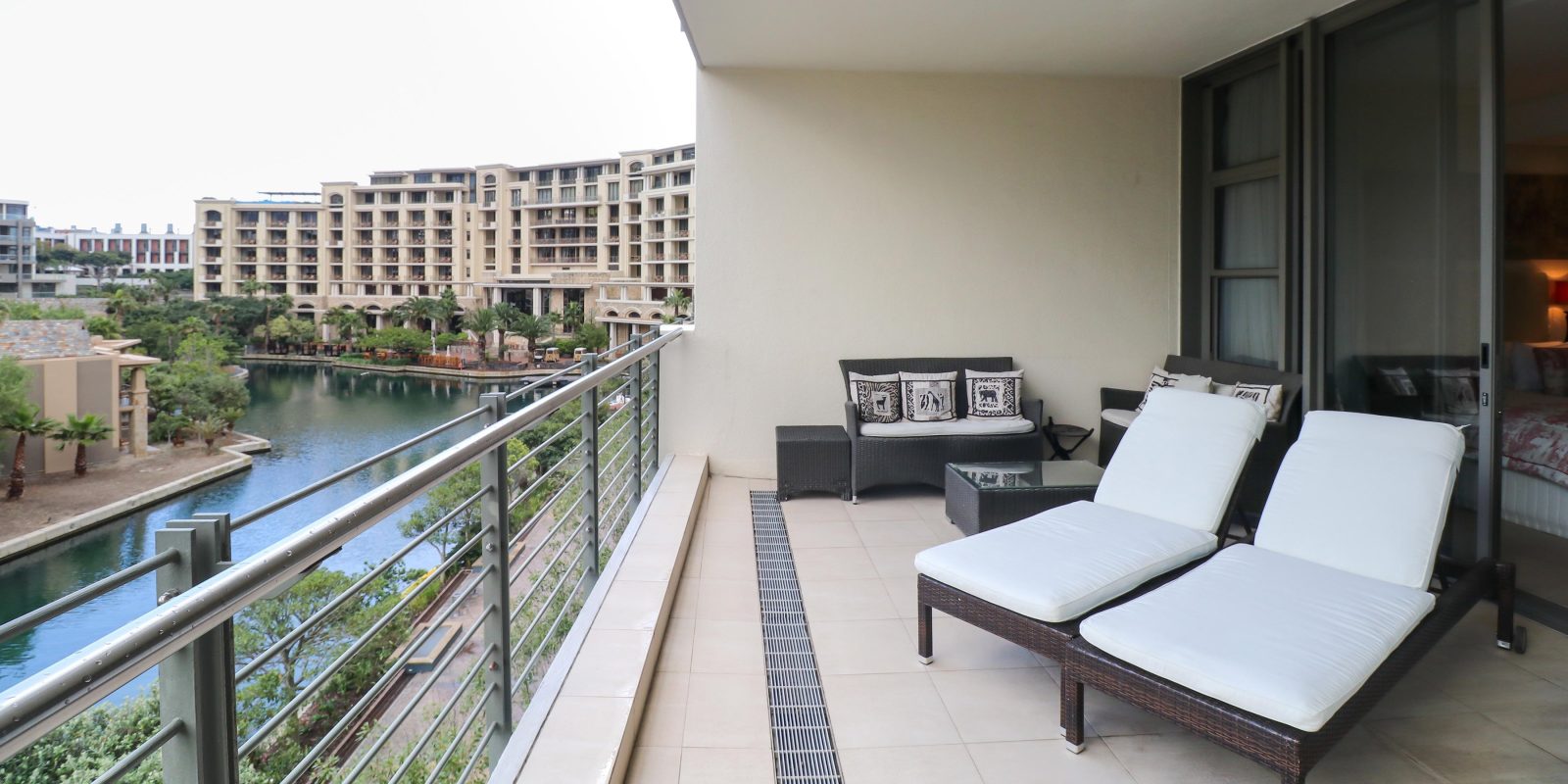 waterfront village hotel cape town central