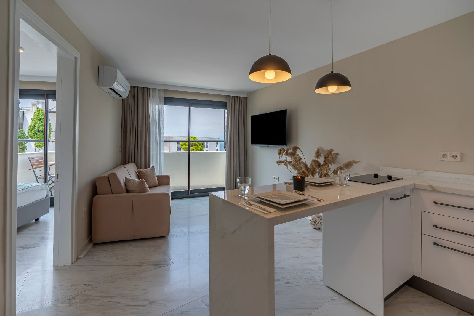 Rosy Suites Hotel