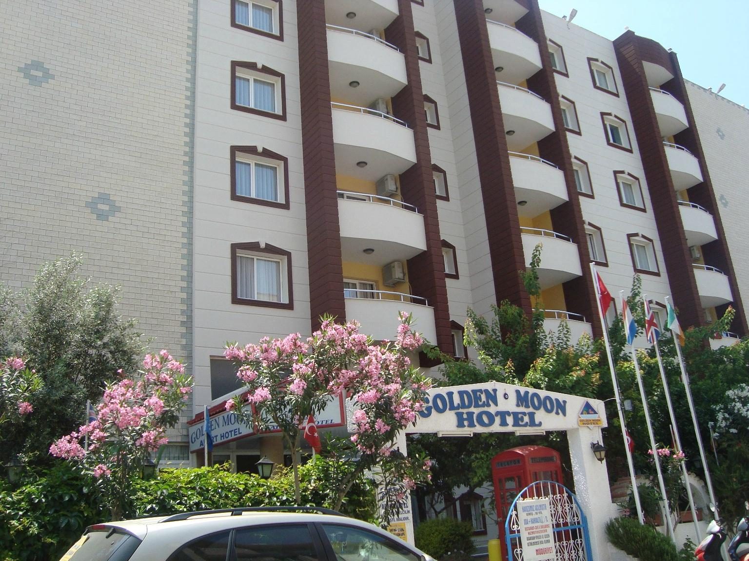 Golden Moon Apart Hotel