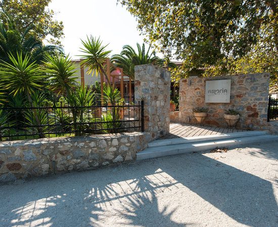 astoria hotel skiathos