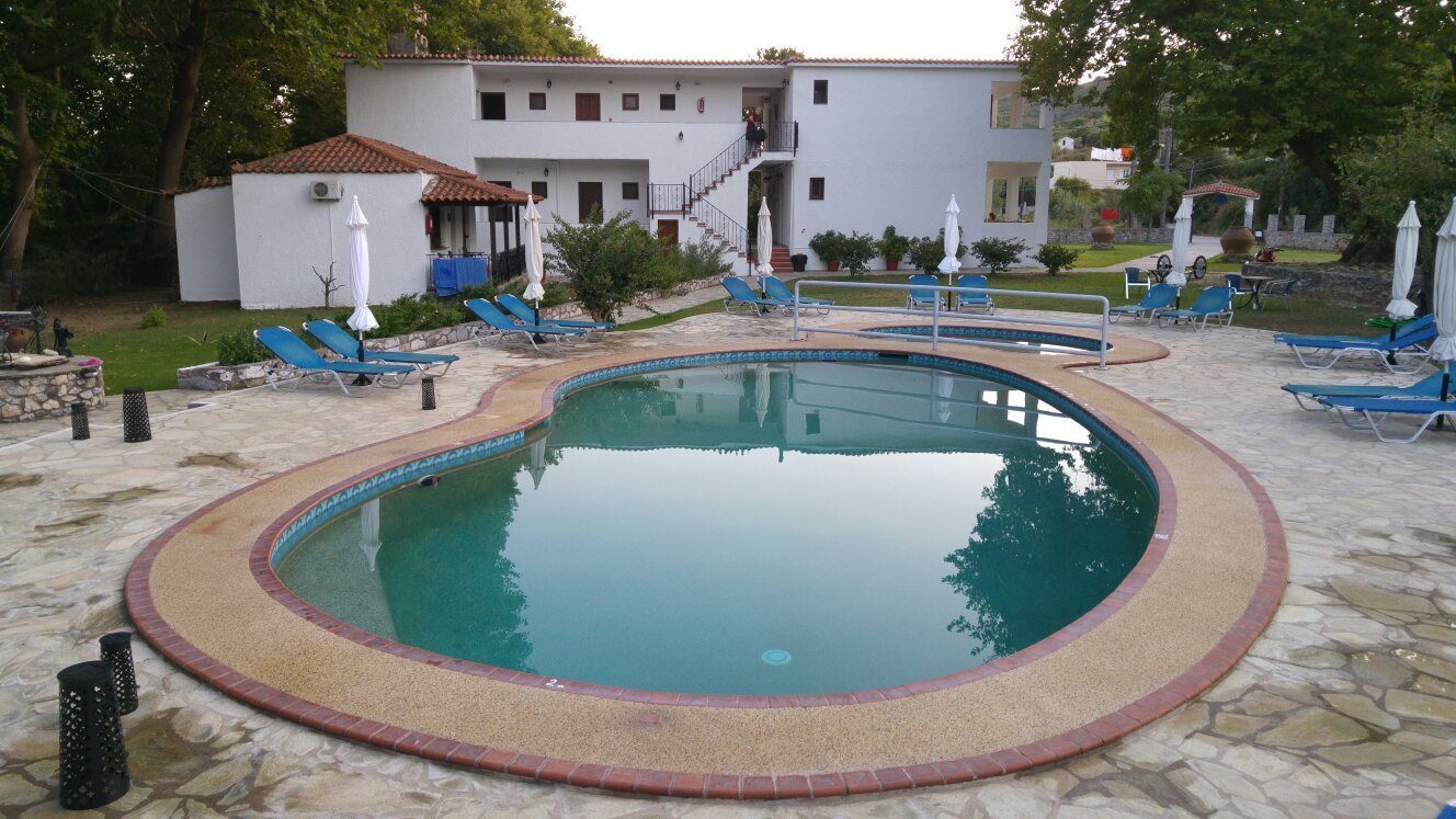 apartments skiathos